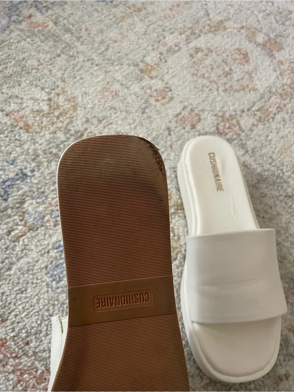 Cushionaire ivory slides